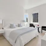 Corporate Or Luxury 4 Bedroom Penthouse Steps From Times Square Sleeps 8