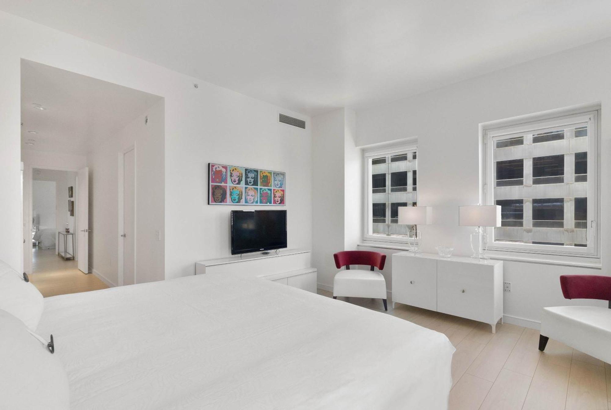 Corporate Or Luxury 4 Bedroom Penthouse Steps From Times Square Sleeps 8 Сasa de vacaciones