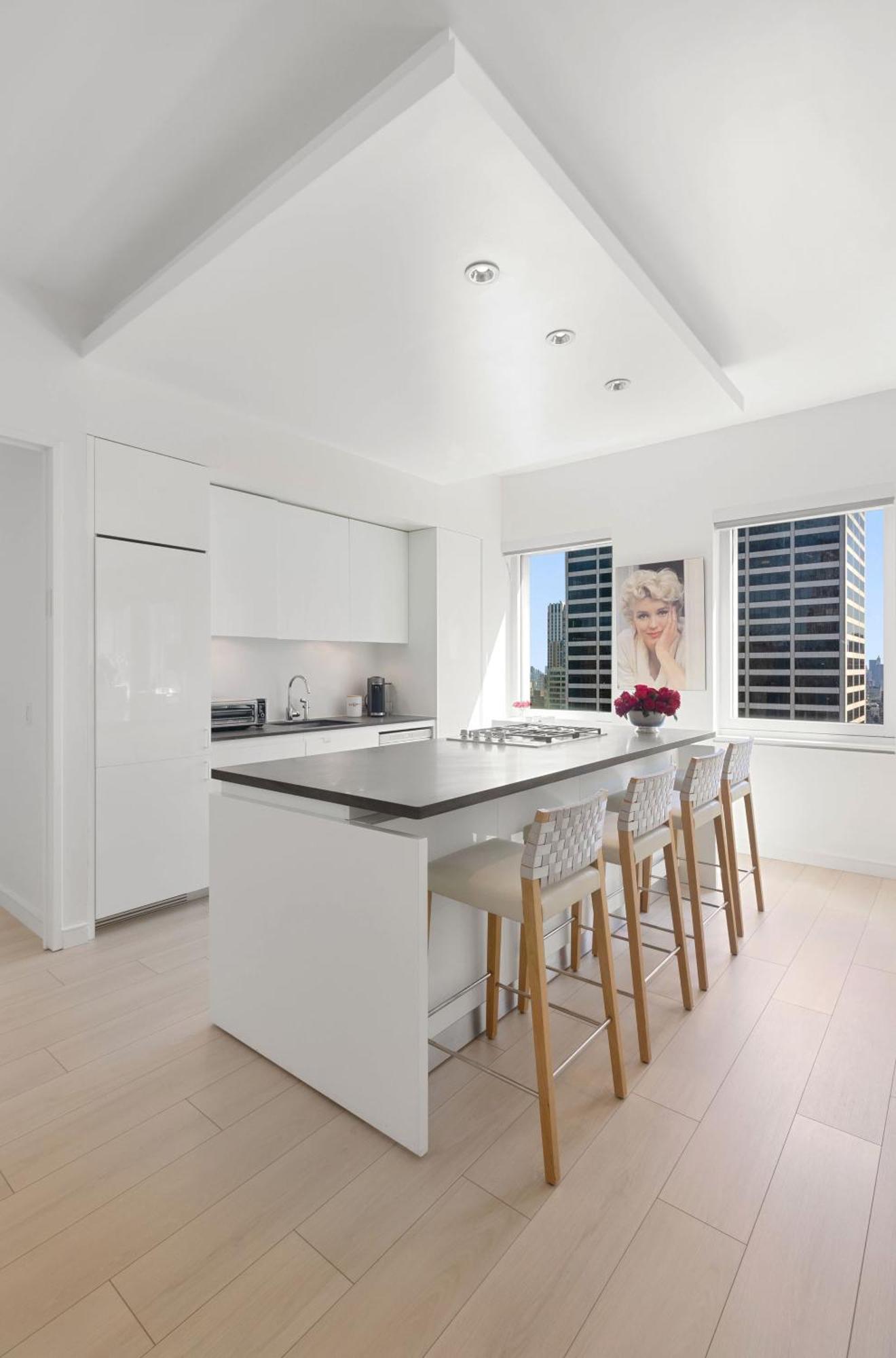 Сasa de vacaciones Corporate Or Luxury 4 Bedroom Penthouse Steps From Times Square Sleeps 8 *